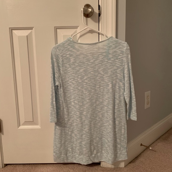 🌫 3/4 Sleeve Top Size S 🌫 - Picture 2 of 9